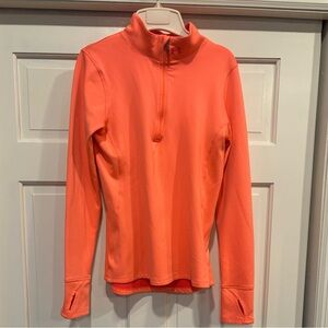 UNDER ARMOUR LONG SLEEVE 1/4 ZIP PULLOVER DRI FIT W/ THUMB HOLES